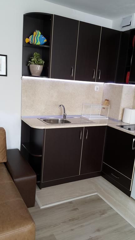 Kraybrezhna Apartment Pomorie Luaran gambar