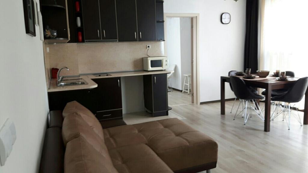 Kraybrezhna Apartment Pomorie Luaran gambar